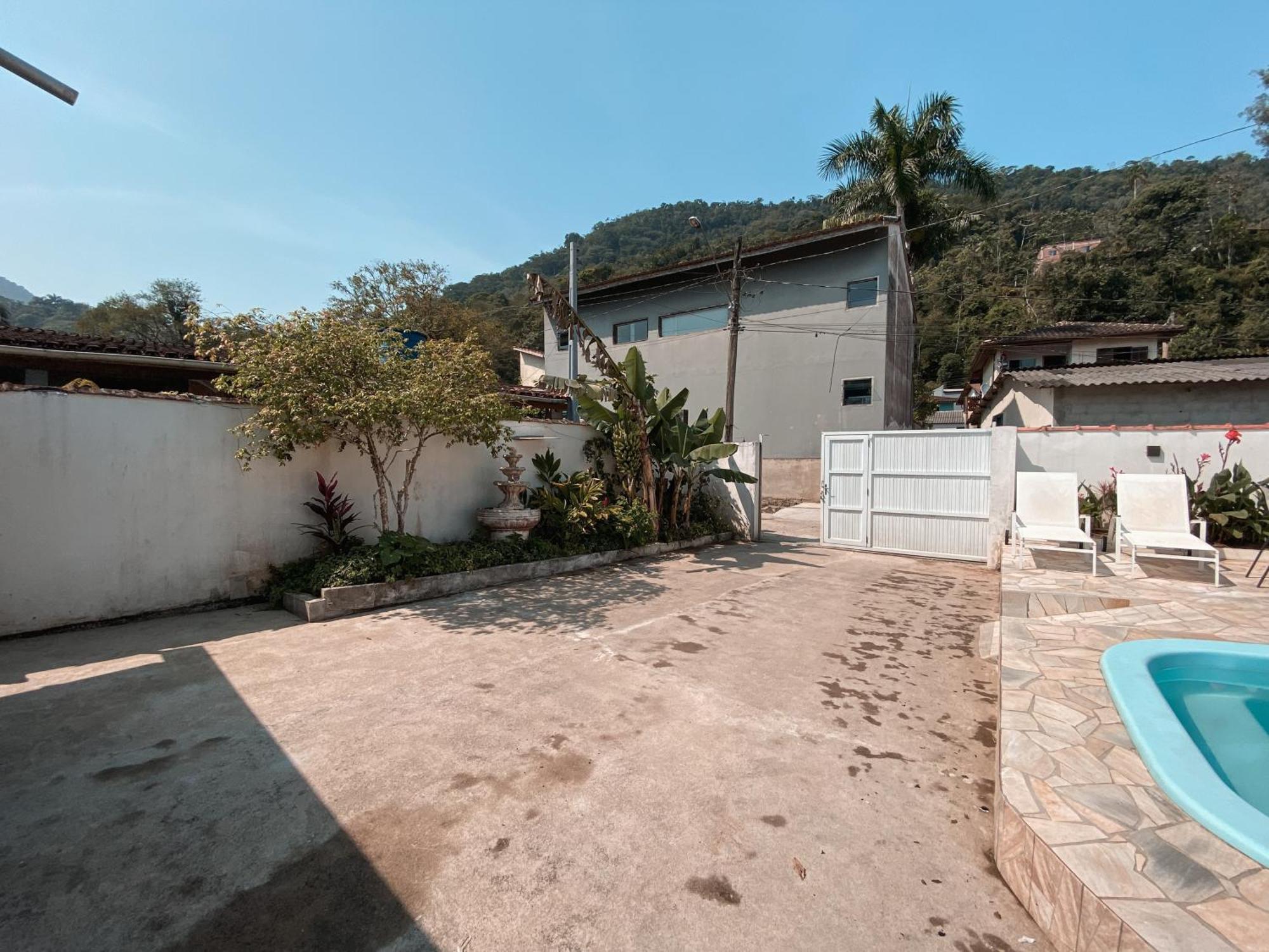 Casa Completa Com Piscina E Area De Churrasco